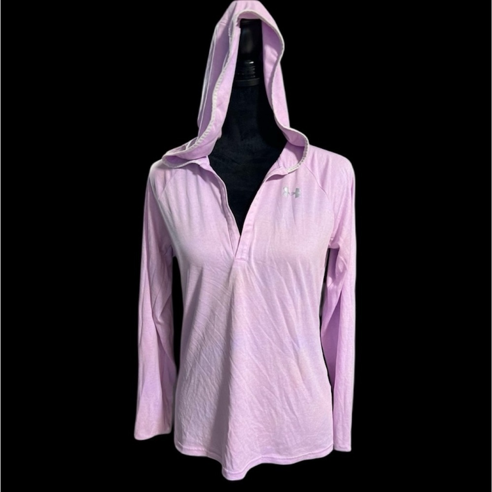 🔥3 for $25🔥 Light pink Under Armour hoodie shirt. SZ S